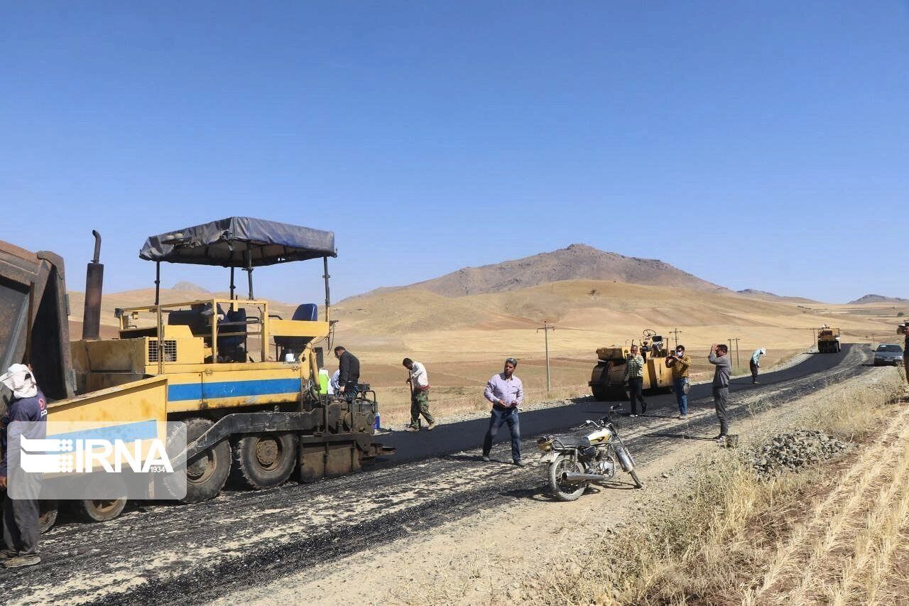 مشکل راه ارتباطی ۱۱۰ روستای گلستان با کار جهادی برطرف می‌شود
