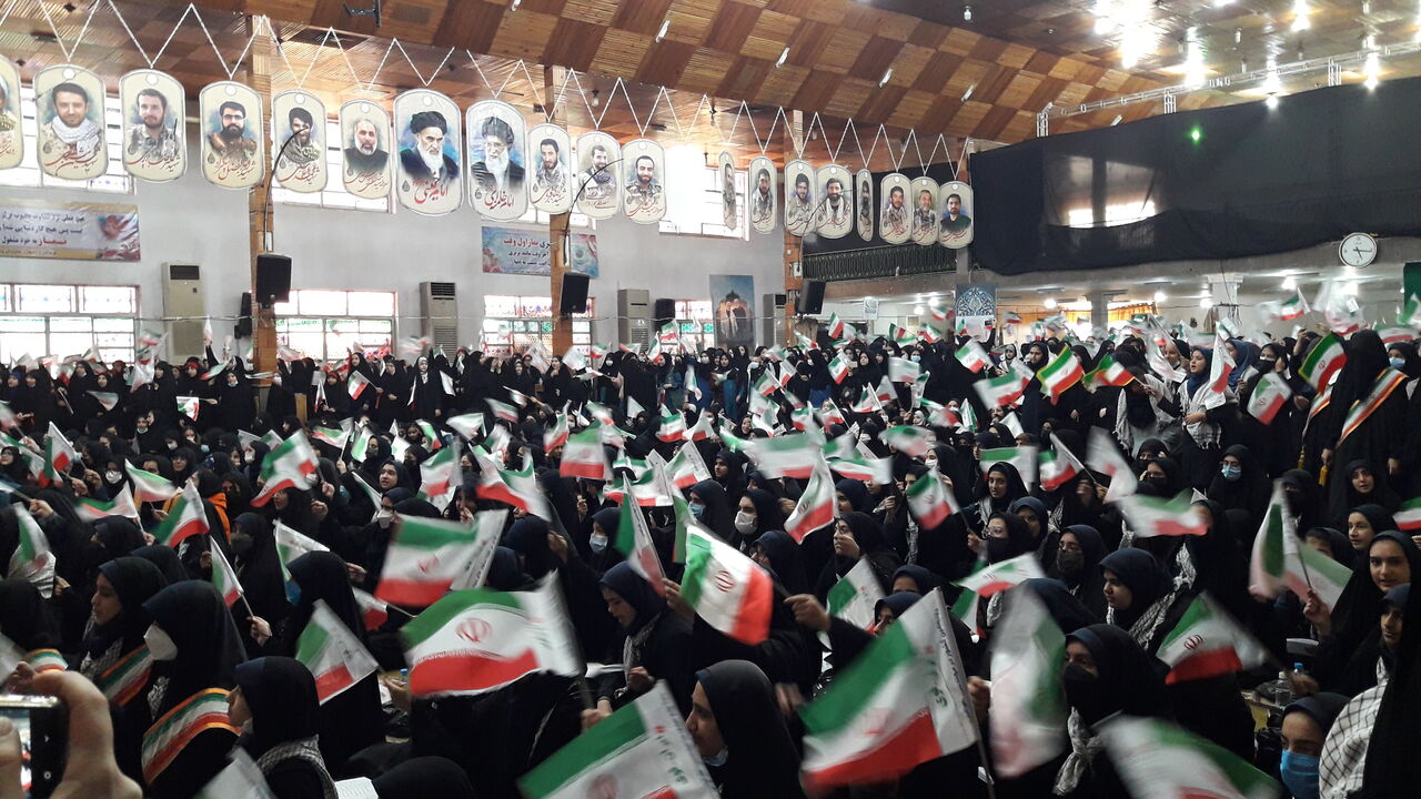 گرامیداشت شهدای دانش آموزان جنایت تروریستی حرم شاهچراغ در ساری برگزار شد
