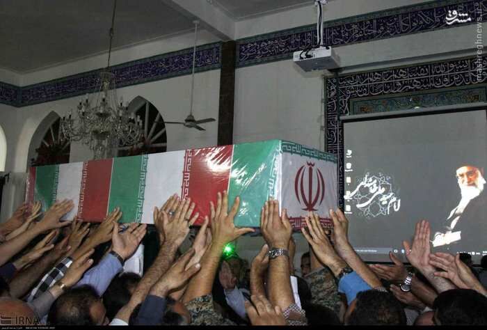 چالوسی ها در آیینی با شکوه با شهید مدافع امنیت وداع کردند