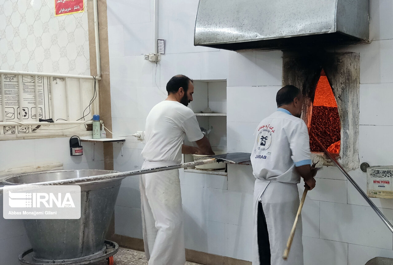 قیمت بالای خمیرمایه و کارگر، دلیل افت کیفیت نان در روستاهای گلستان است