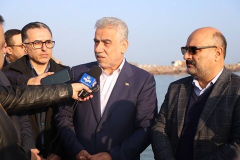 بهره‌برداری از بندر چمخاله در تابستان ۱۴۰۲