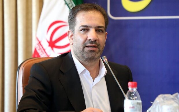 مدیران تجملگرا صحنه خدمت را ترک کنند