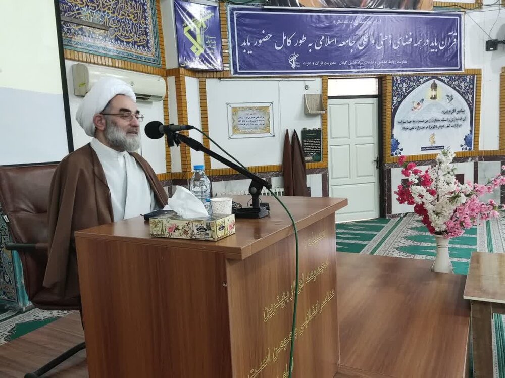 انسان وظیفه‌ای بالاتر از خودسازی ندارد