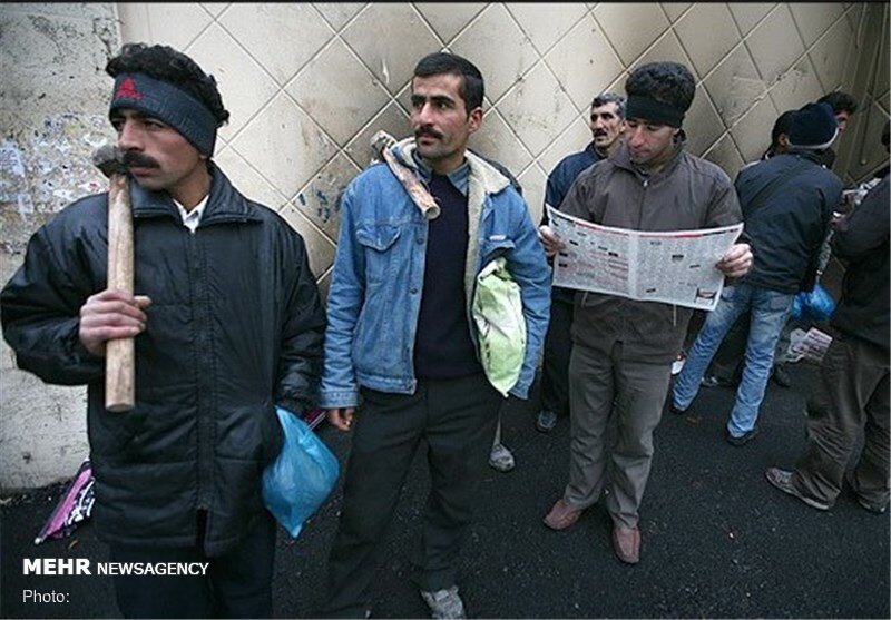 حرکت نمایشی، دوای درد بیکاری نیست