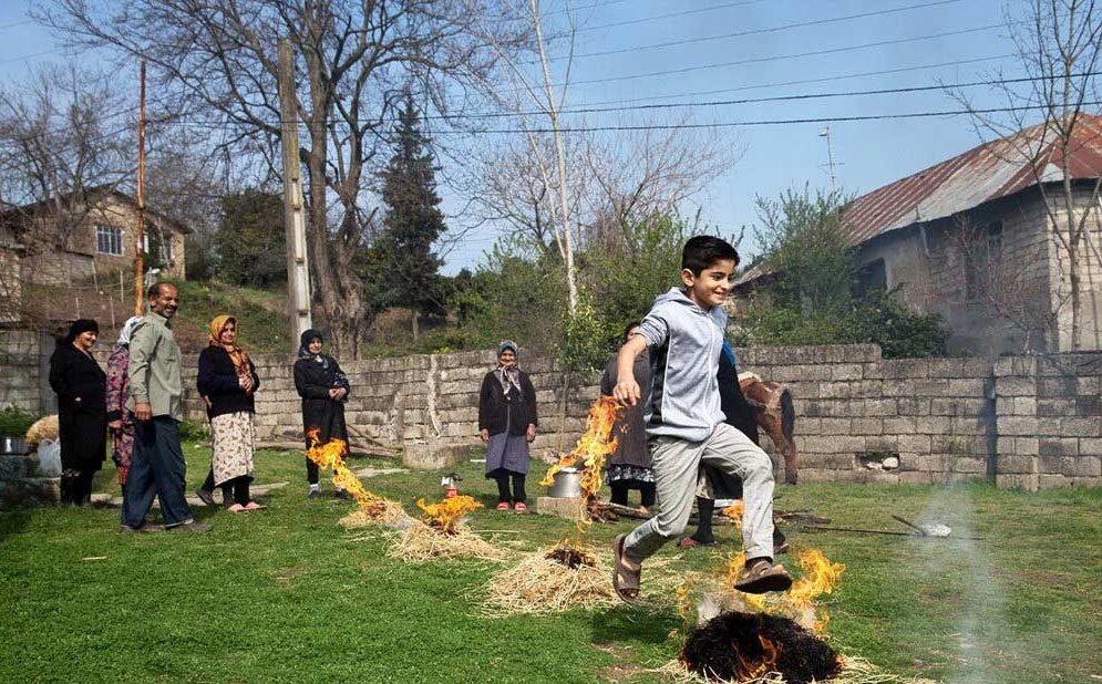 آیین‌های سنتی چهارشنبه‌سوری، پیام‌آور شادی در گلستان