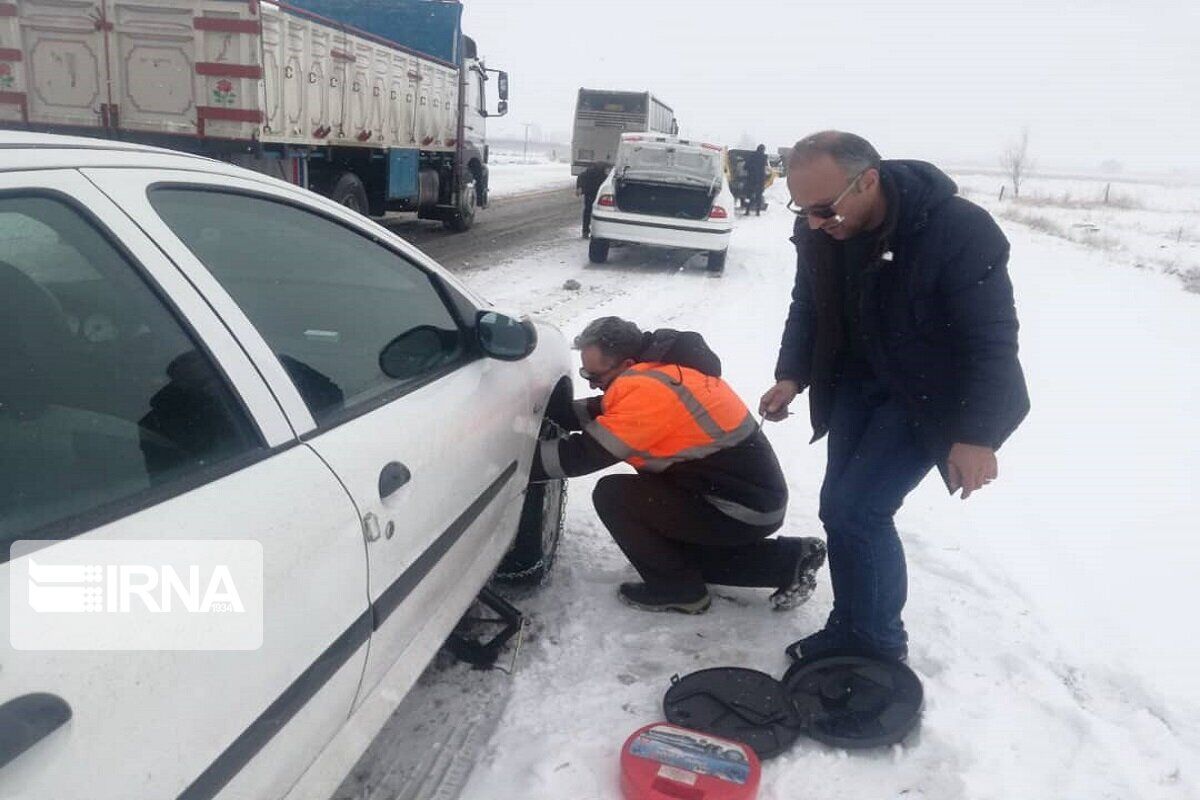 تردد خودروها در کندوان بدون زنجیرچرخ ممنوع است