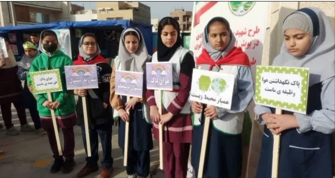 مطالبهگری دختران دانشآموز