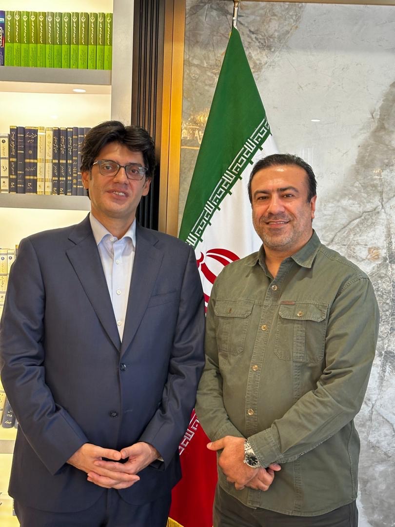 «محمد» پای کار «مسعود»