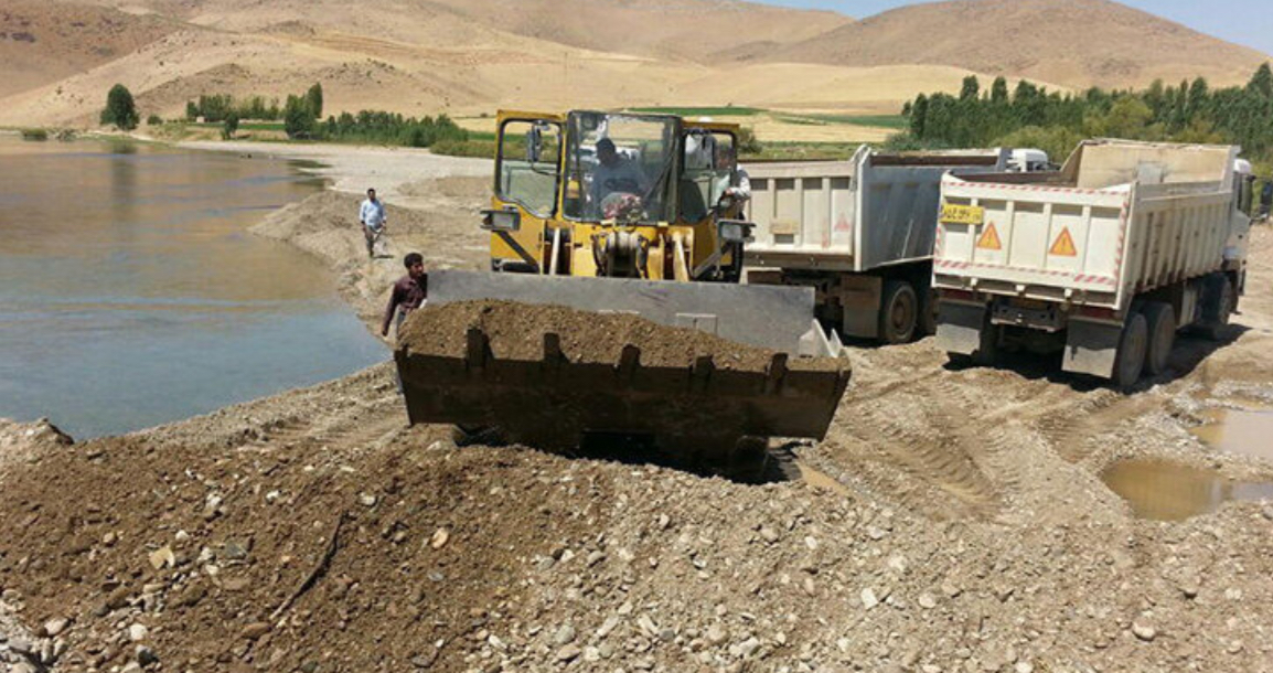 استمرار برداشت از جیبِ رودخانه‌های مازندران