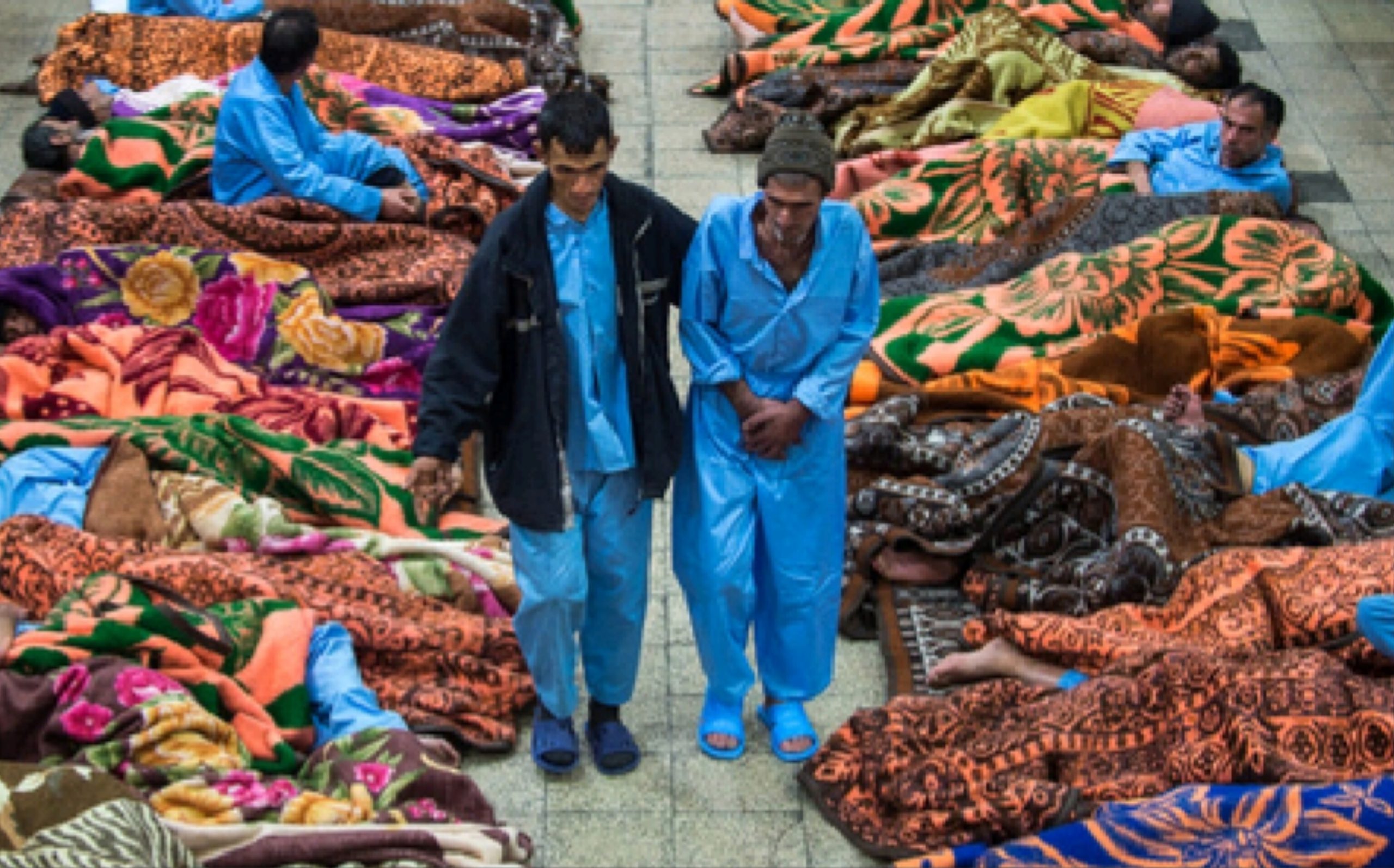 جایی دور از گرمایِ خانه