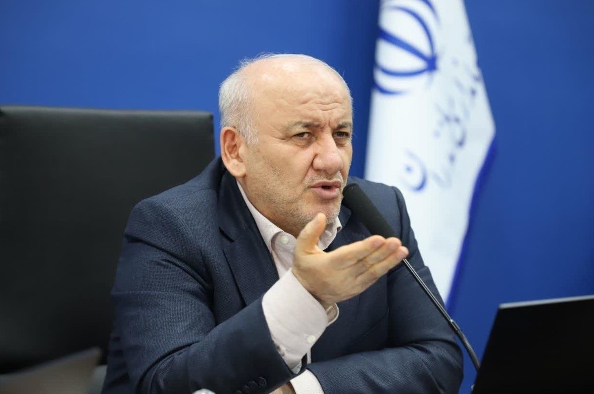 آقای پزشکیان! یونسی مدیر دولت وفاق نیست او دکترای نفاق دارد